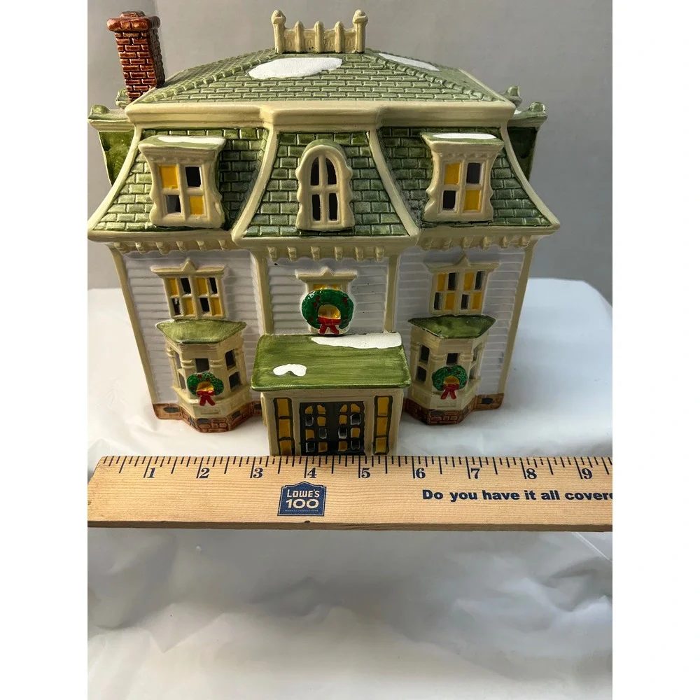 Department 56 Snow Village Maple Ridge Inn 1988 Christmas Building 5064-4